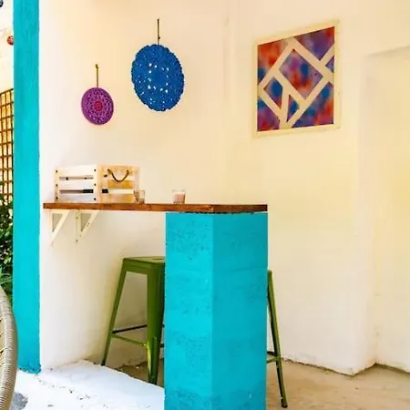 Modern 1br With Private Garden Center Apartment