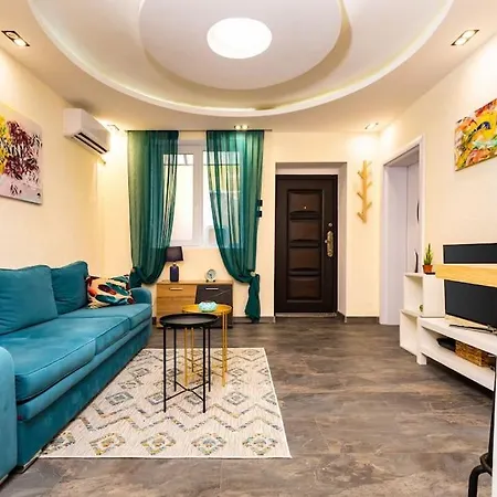 Modern 1br With Private Garden Center Apartment Plovdiv