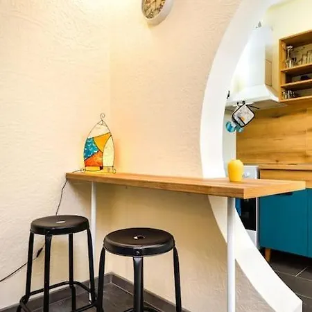 Modern 1br With Private Garden Center Apartment Plovdiv